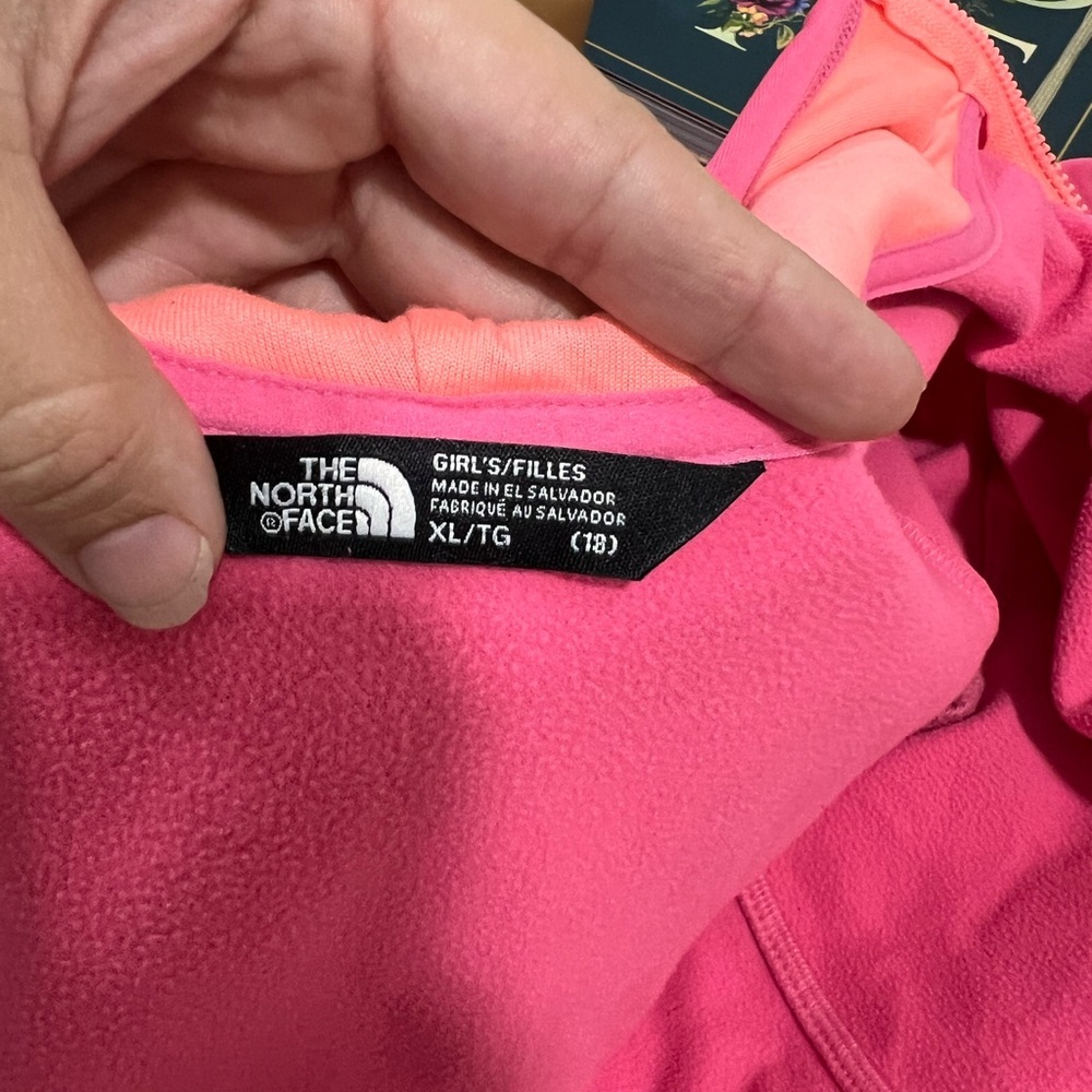 The North Face Kids Pink Jacket - Picture 4 of 4